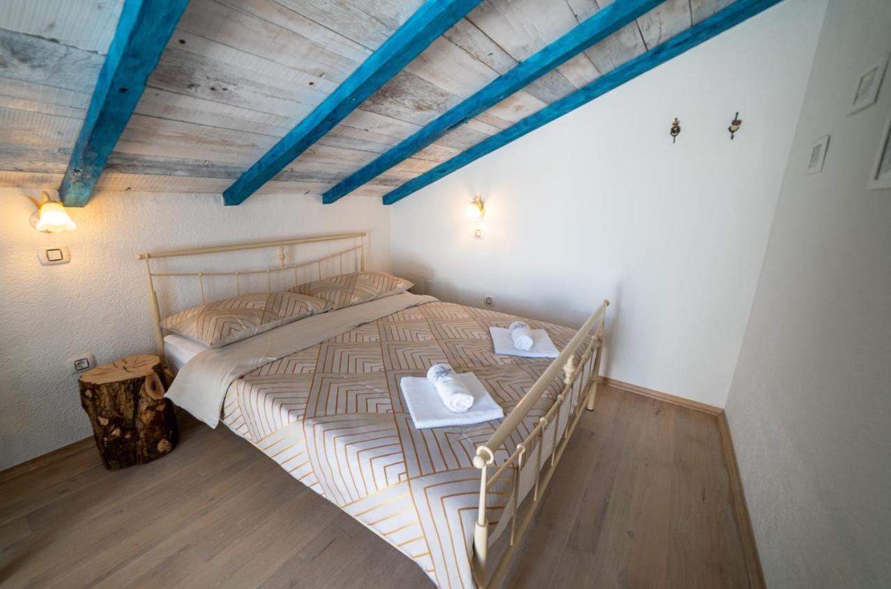 Julijud, Heated Pool, Jacuzzi, Dome And Sauna Brajkovici  外观 照片