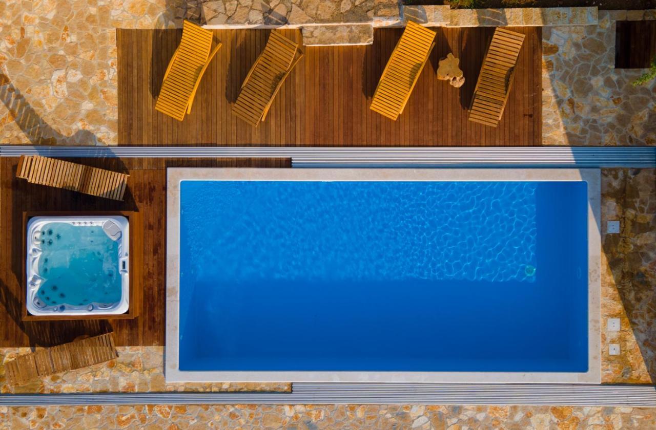 Julijud, Heated Pool, Jacuzzi, Dome And Sauna Brajkovici  外观 照片